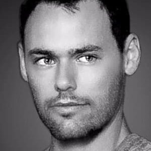 تصویر هنرمند Leon Stripp