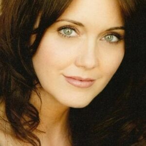 تصویر هنرمند Julia Campbell