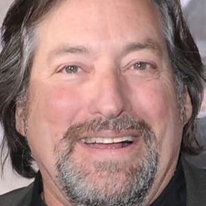 تصویر هنرمند Robert L. Levy