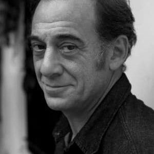 تصویر هنرمند Alejandro Awada