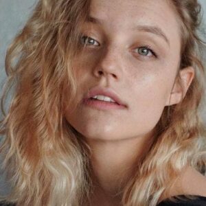 تصویر هنرمند Kristen Raath