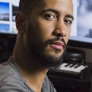 تصویر هنرمند Corey Deshon