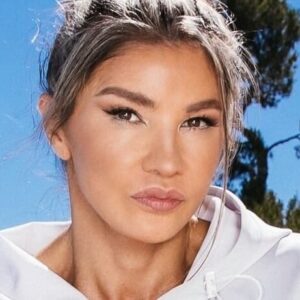 تصویر هنرمند Mayling Ng