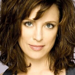 تصویر هنرمند Alanna Ubach