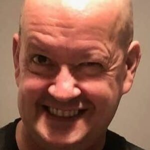 تصویر هنرمند Cameron K. Smith