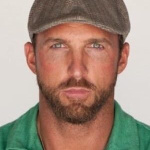 تصویر هنرمند Cale Schultz