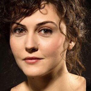 تصویر هنرمند İdil Yener