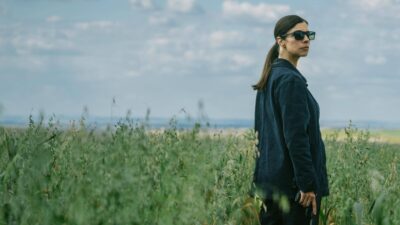 Teaser for When No One Sees Us