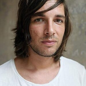 تصویر هنرمند Toby Ashraf