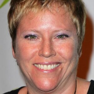 تصویر هنرمند Elizabeth Sarnoff