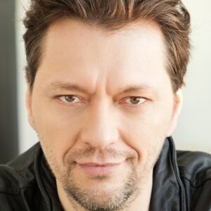 تصویر هنرمند Hugo Giroux