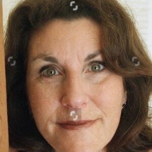 تصویر هنرمند Susan Bluestein