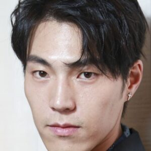 تصویر هنرمند Chen-Kang Tang