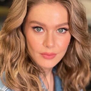تصویر هنرمند Burcu Biricik