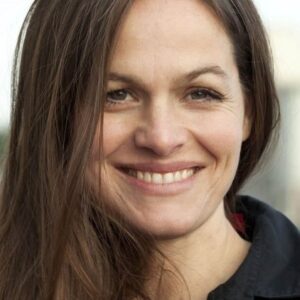 تصویر هنرمند Hannah Ley