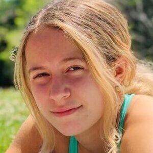 تصویر هنرمند Manaia Wall