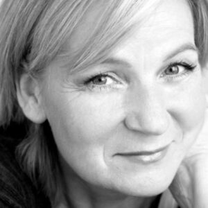 تصویر هنرمند Caroline Guthrie