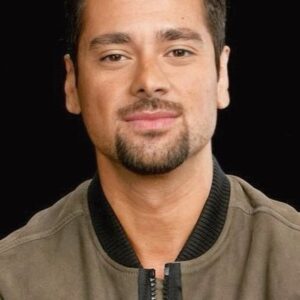 تصویر هنرمند J.R. Ramirez