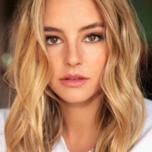 تصویر هنرمند Hassie Harrison