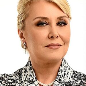 تصویر هنرمند Nergis Kumbasar