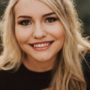 تصویر هنرمند Alyssa Paige