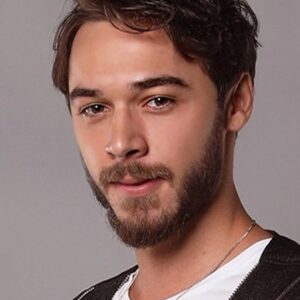 تصویر هنرمند Onur Bay