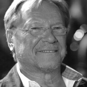 تصویر هنرمند Sergey Shakurov