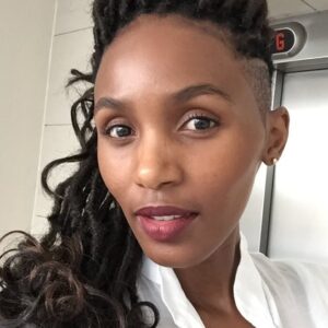 تصویر هنرمند Avumile Qongqo