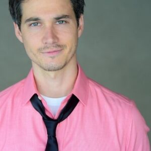 تصویر هنرمند J. Skylar Testa