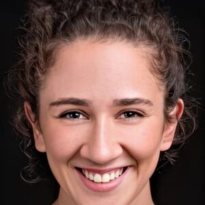 Photo of artist Yağmur Başkurt