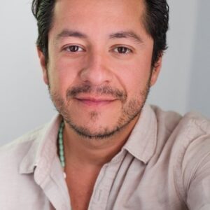 Photo of artist Jesse Santoyo