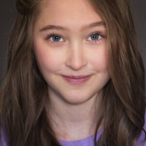 Photo of artist Ava Marchfelder