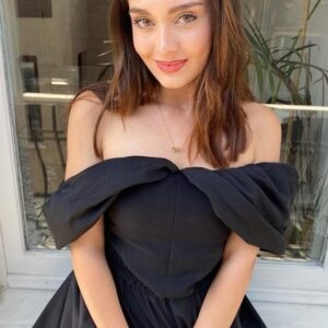 Photo of artist Hilal Tüfek