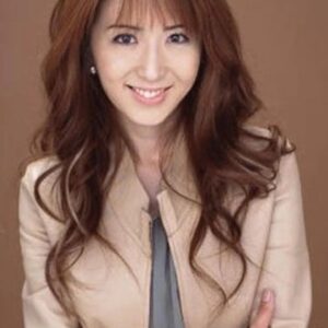 Photo of artist Ai Iijima