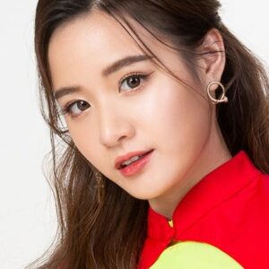 Photo of artist Patchatorn Thanawat