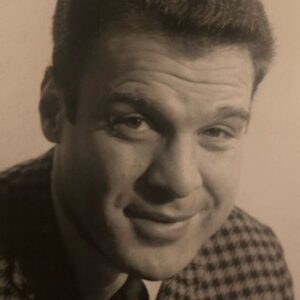 Photo of artist Steve Mitchell