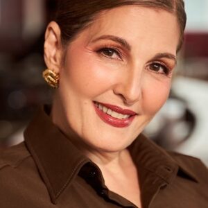 Photo of artist Jackie Lou Blanco