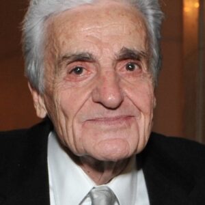 Photo of artist Tom Troupe