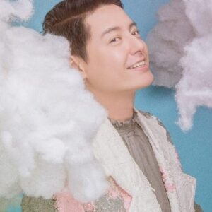 Photo of artist Roger Danuarta