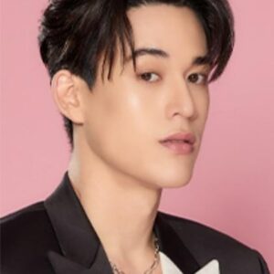 Photo of artist Gawin Caskey