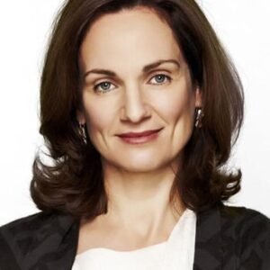 Photo of artist Catherine McClements