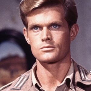 تصویر هنرمند Lawrence P. Casey