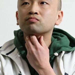 Photo of artist Shuntarô Yamazaki