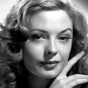 Photo of artist Jane Greer
