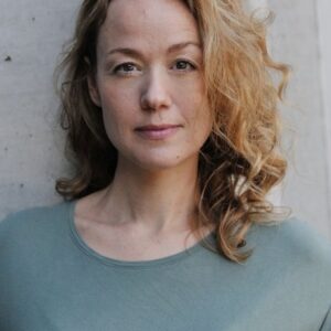 Photo of artist Coco Carjell