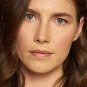 Photo of artist Amanda Knox