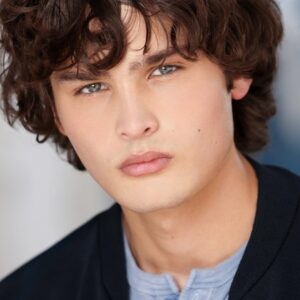 Photo of artist Jasper Jones