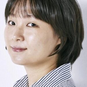 Photo of artist Jeong Ga-young