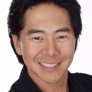 Photo of artist Henry Cho