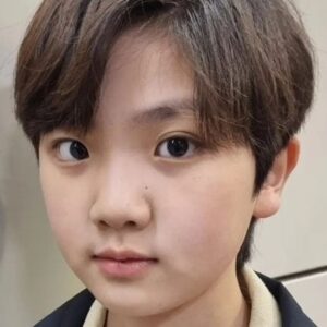 Photo of artist Yoo Jun-seo